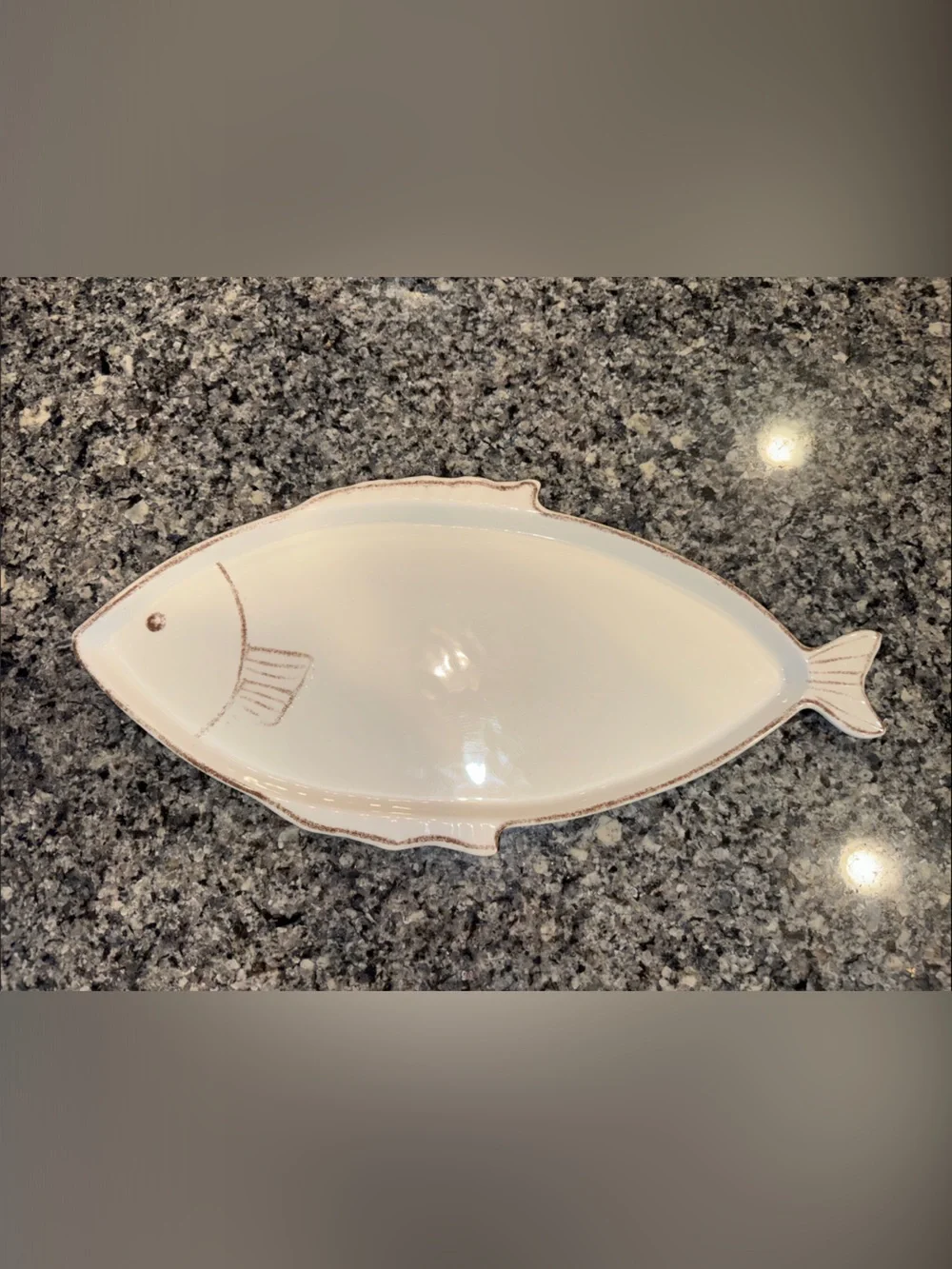 🐟Sigrid Olsen White Fish-Shaped Serving Platter with Brown Trim